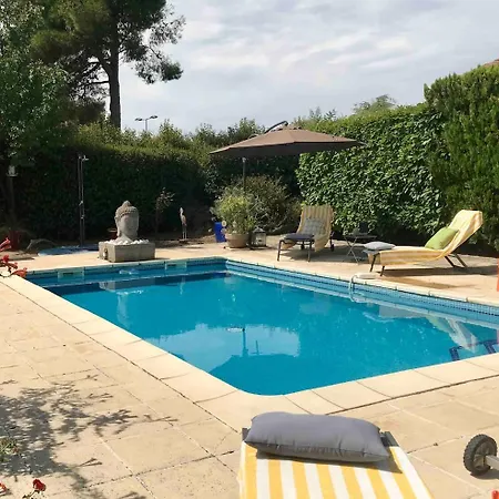 Apartamento Entre Terre Et Avec Piscine Montady